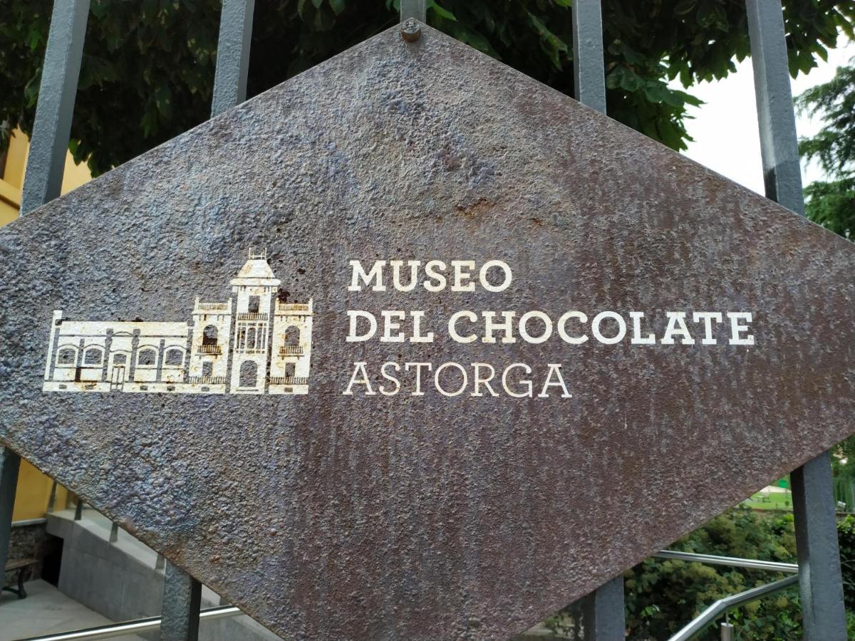 Edificio Valles Del Lupulo Astorga Eksteriør billede