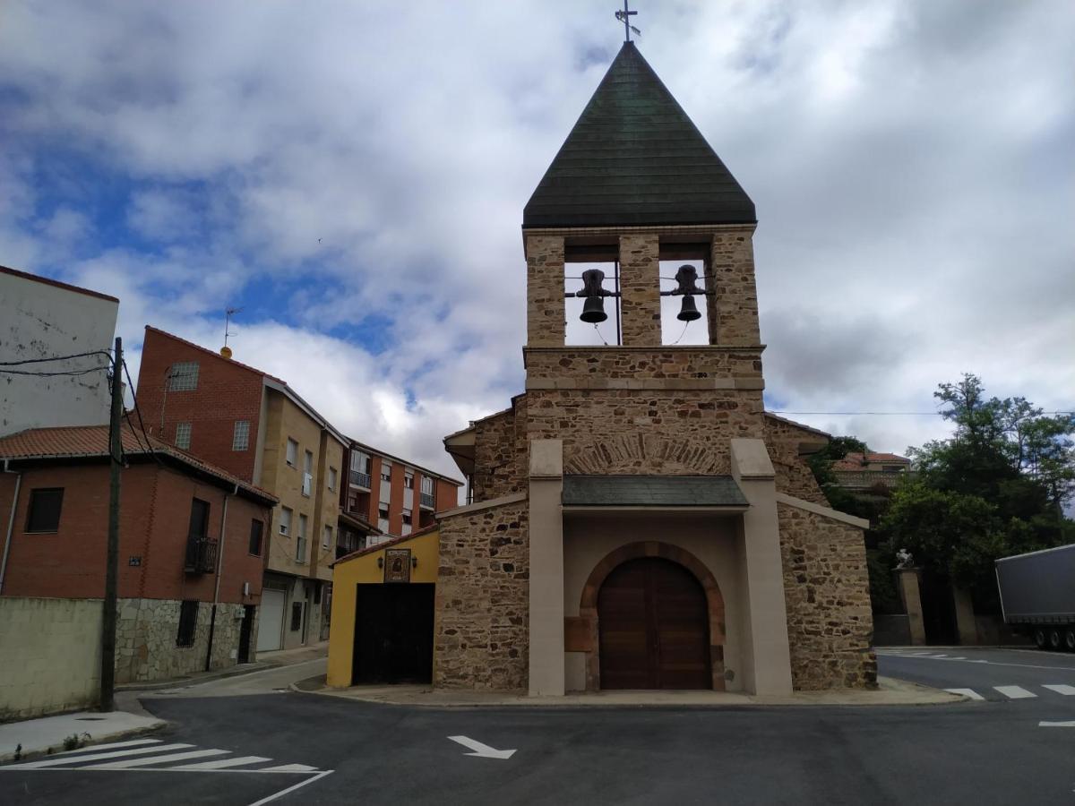 Edificio Valles Del Lupulo Astorga Eksteriør billede